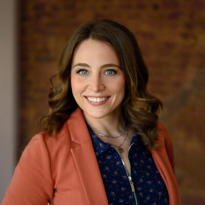 Cassie Moyer headshot